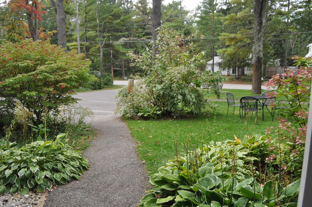 The M-22 Inn Glen Arbor Exterior photo